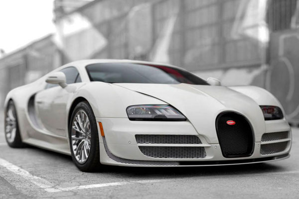 Продава се последният Bugatti Veyron Super Sport