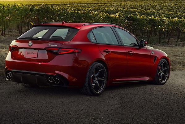 Alfa Romeo Giulia излиза като комби в Женева Alfa Romeo Giulia излиза като комби в Женева