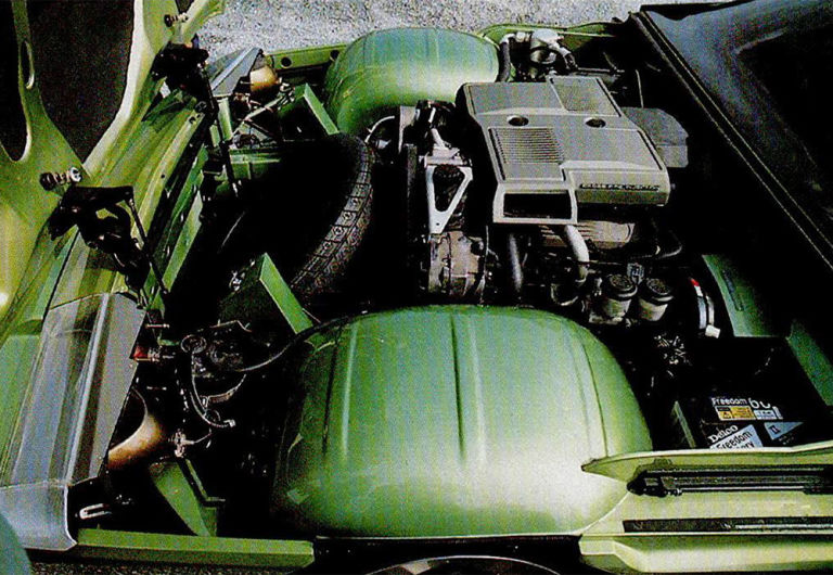 Луд за връзване: Bertone Ramarro е италианският Corvette от 80-те Луд за връзване: Bertone Ramarro е италианският Corvette от 80-те