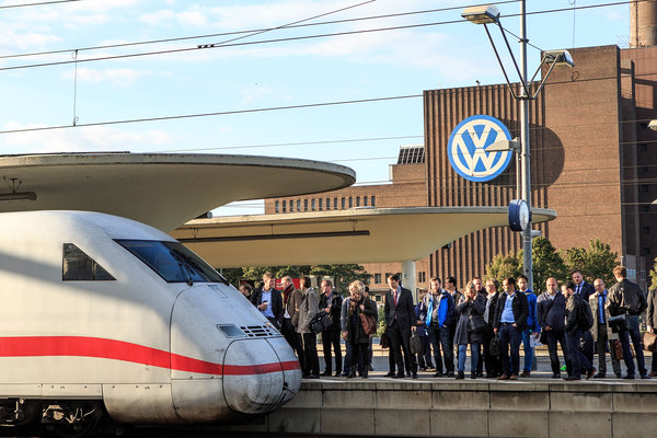 Защо Volkswagen се отказа от немския Защо Volkswagen се отказа от немския