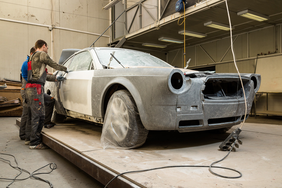 Руснак превръща BMW в ексклузивни коли в ретро-стил Руснак превръща BMW в ексклузивни коли в ретро-стил