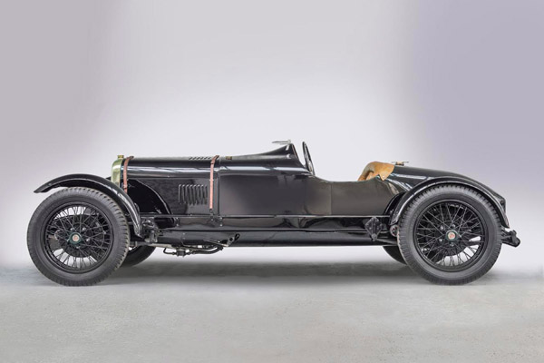 Възраждането на Alvis Възраждането на Alvis