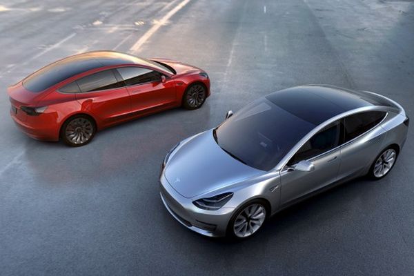 Tesla започва производството на Model 3 след две седмици