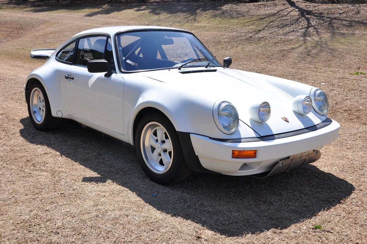 Запознайте се с най-редките и радикални модели на Porsche (ВИДЕО) Запознайте се с най-редките и радикални модели на Porsche (ВИДЕО)