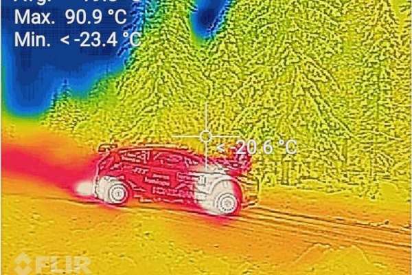 Най-горещите рали коли на снега в Швеция