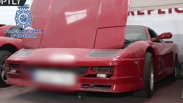 Нова фабрика за фалшиви Ferrari-та бе разбита в Испания