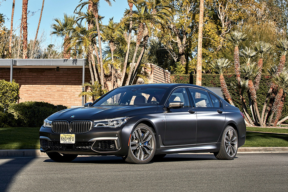 Как еволюира V12 двигателя на BMW през годините Как еволюира V12 двигателя на BMW през годините