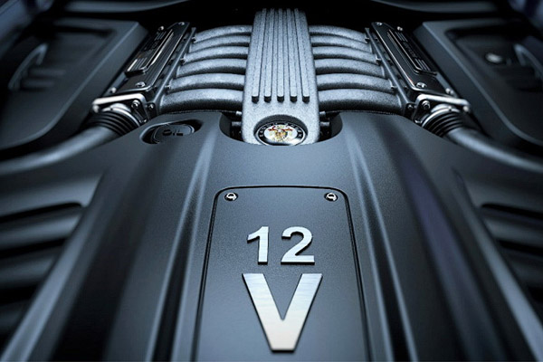 V12 мотор за британския съперник на Morgan