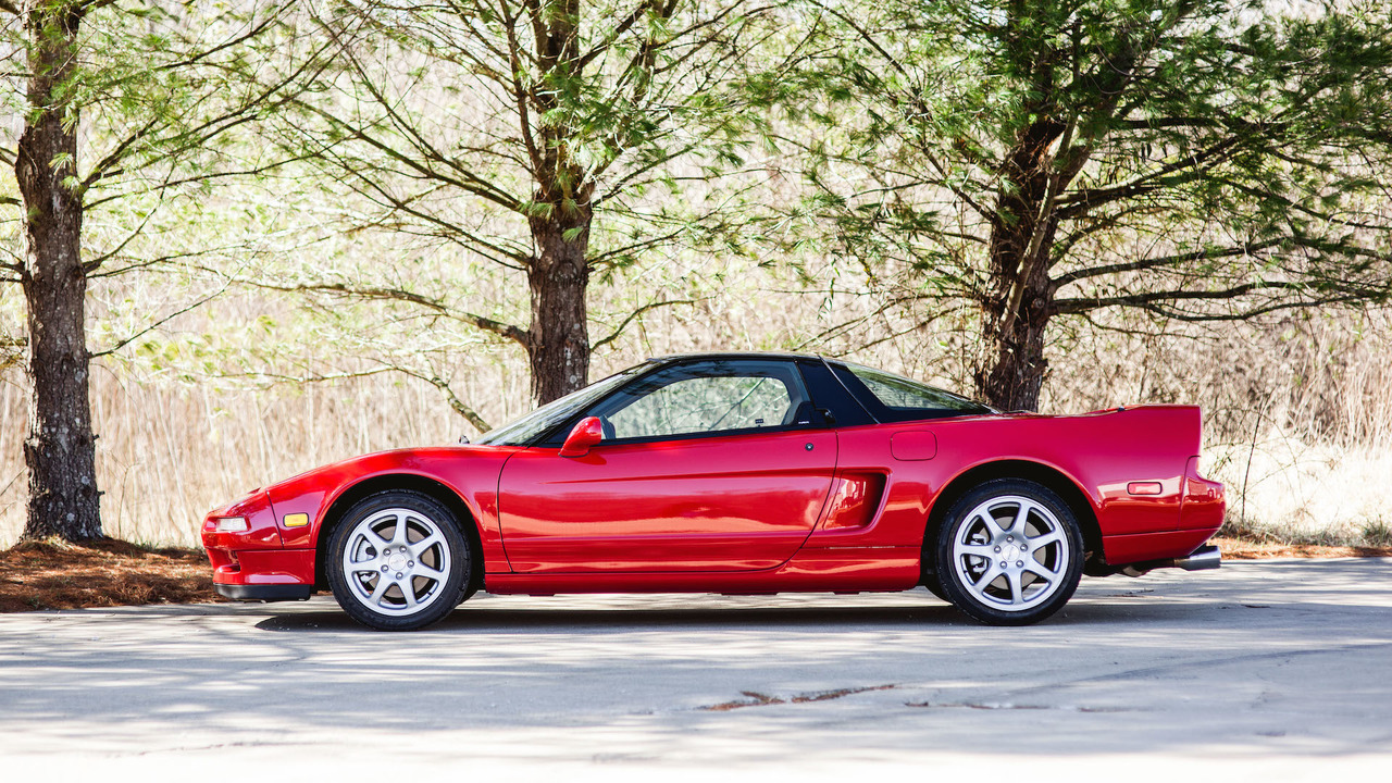 Супер рядка Honda NSX се продава в интернет Супер рядка Honda NSX се продава в интернет