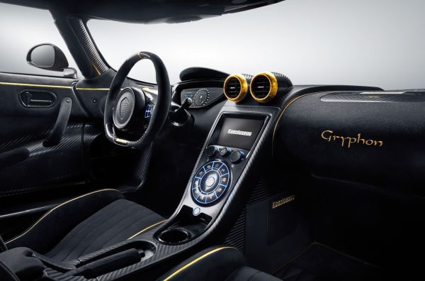 Koenigsegg направи „златна” Agera RS