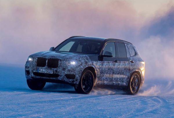 BMW показа новото X3 на сняг (Видео)