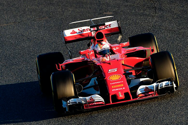 Как биха звучали новите болиди от Формула 1 с V8, V10 и V12 двигател?
