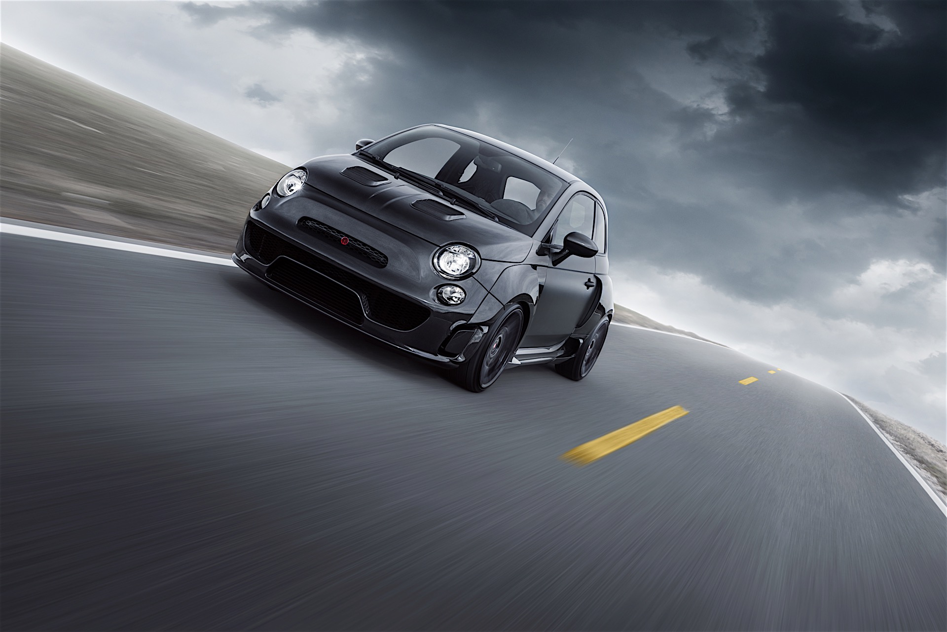 Чудовищен Abarth 500 с 406 Чудовищен Abarth 500 с 406
