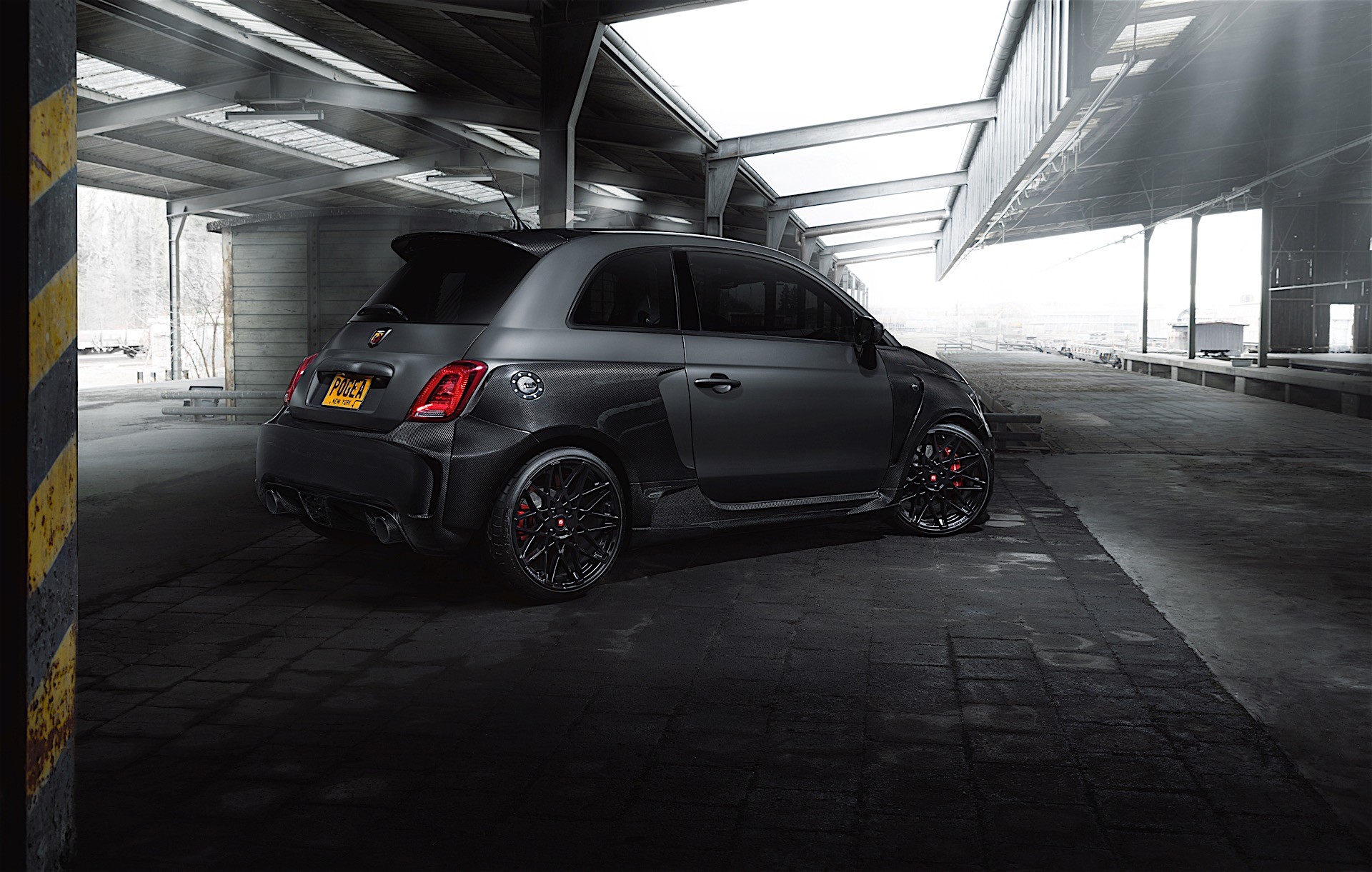 Чудовищен Abarth 500 с 406 Чудовищен Abarth 500 с 406