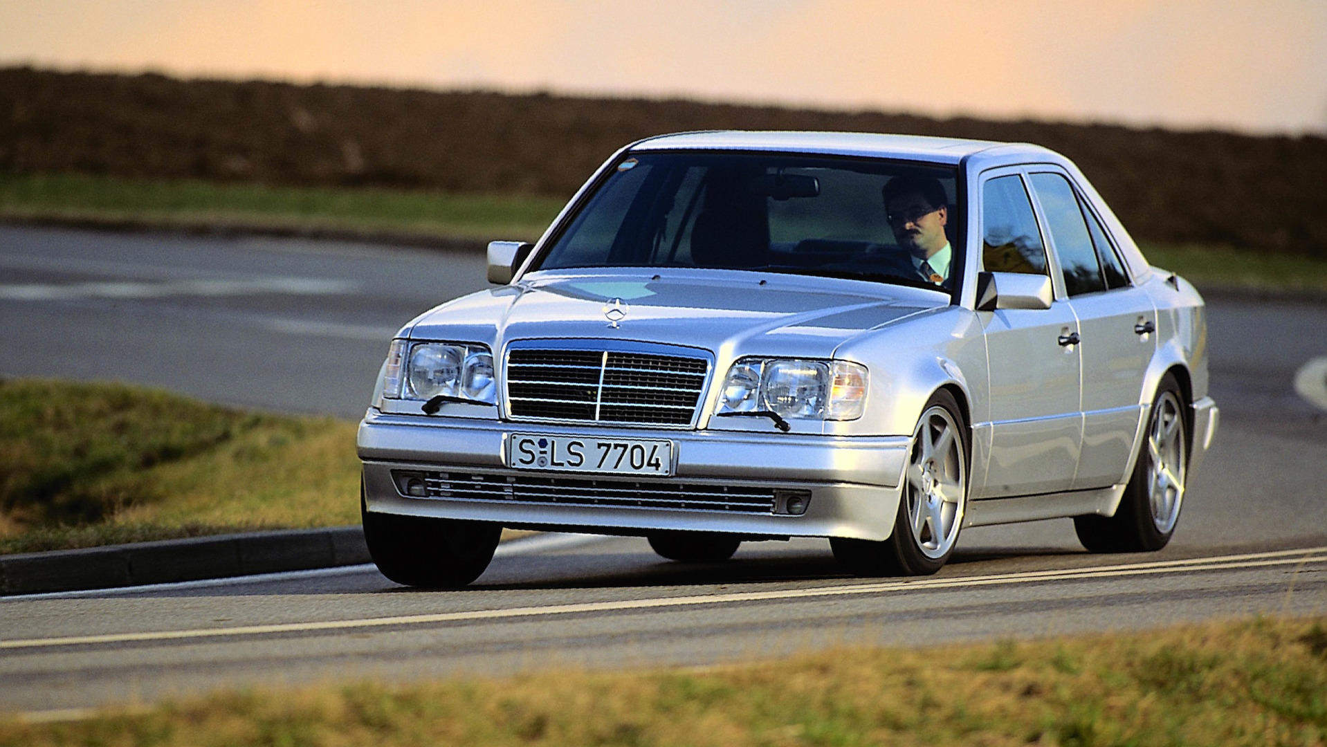 11 супер редки коли напомнят за историята на Mercedes 11 супер редки коли напомнят за историята на Mercedes