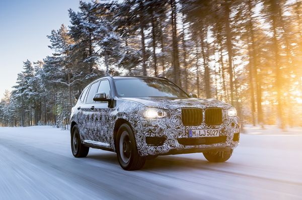BMW подготви нов двигател за бъдещото X3 M (ВИДЕО)