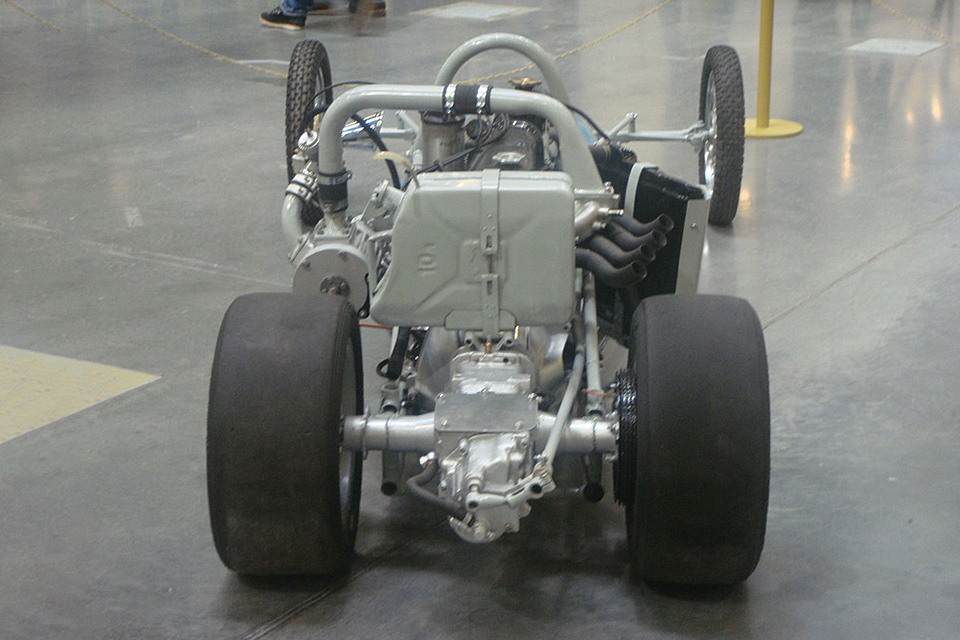 Неразказаната история на съветските драгстери Неразказаната история на съветските драгстери