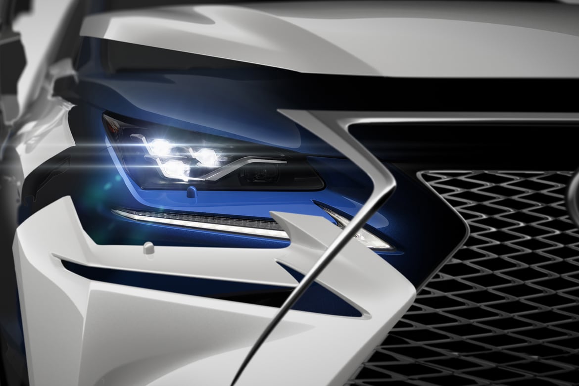 Lexus загатна промените при новия NX 