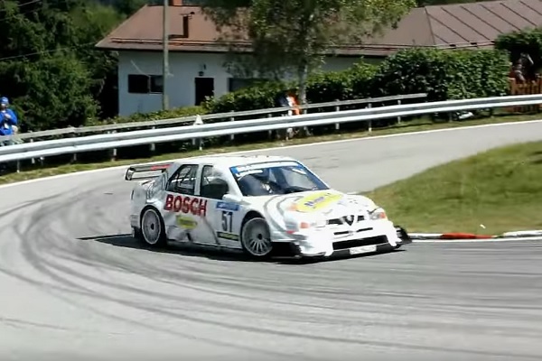 Alfa-та, която звучи по-добре от болид във Формула 1 (Видео) Alfa-та, която звучи по-добре от болид във Формула 1 (Видео)