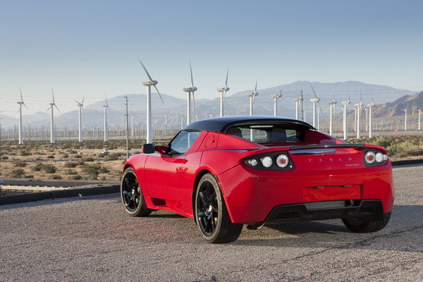 Какво знаем за следващия Tesla Roadster