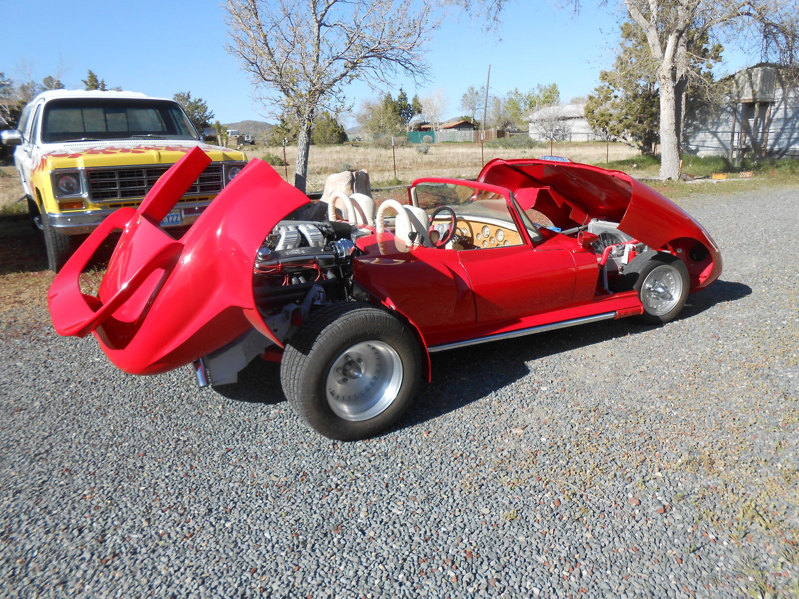 Извратен Jaguar E-Type се появи в eBay Извратен Jaguar E-Type се появи в eBay