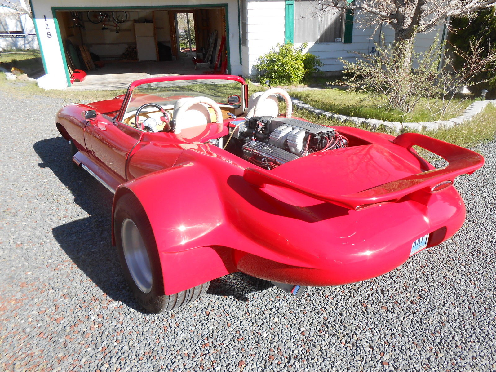 Извратен Jaguar E-Type се появи в eBay Извратен Jaguar E-Type се появи в eBay