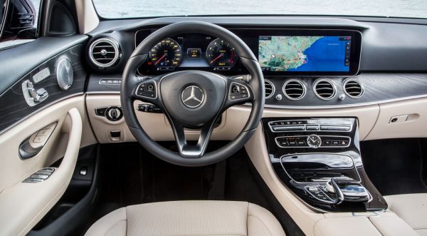 Смартфон сменя ключа при Mercedes-Benz E-Class