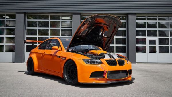 BMW M3 GT2 - 720 к.с. за 292 000 евро (ВИДЕО)