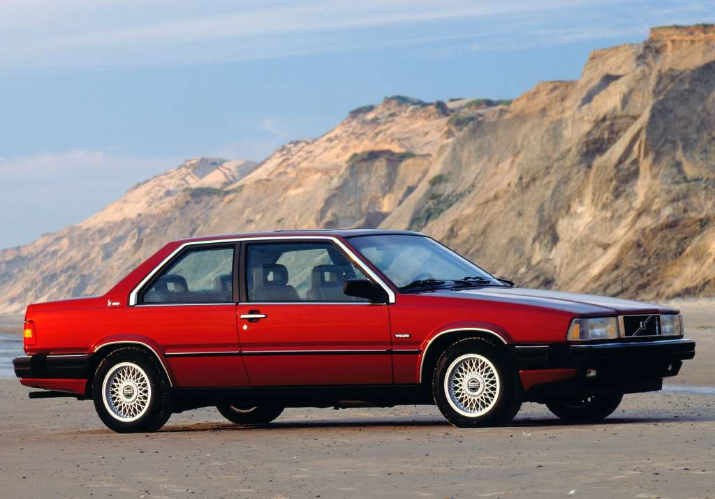 10 автомобила за студенти, които презират модерното 10 автомобила за студенти, които презират модерното