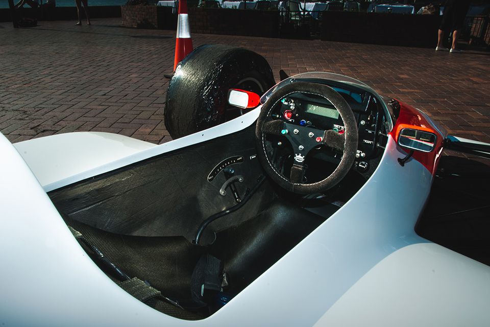 Как се промени състезателният волан през годините
Как се промени състезателният волан през годините