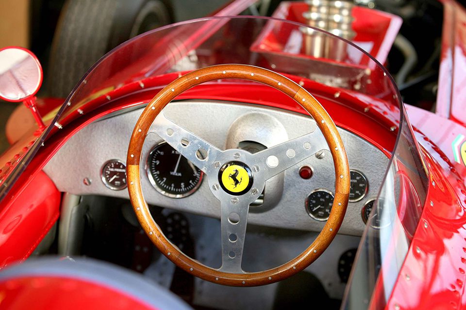 Как се промени състезателният волан през годините
Как се промени състезателният волан през годините