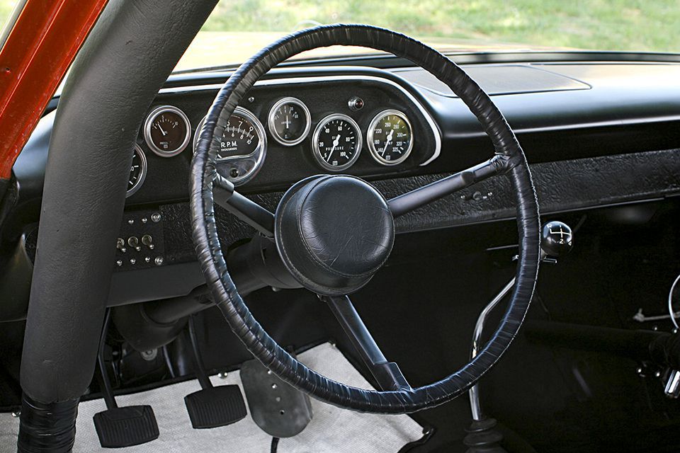 Как се промени състезателният волан през годините
Как се промени състезателният волан през годините