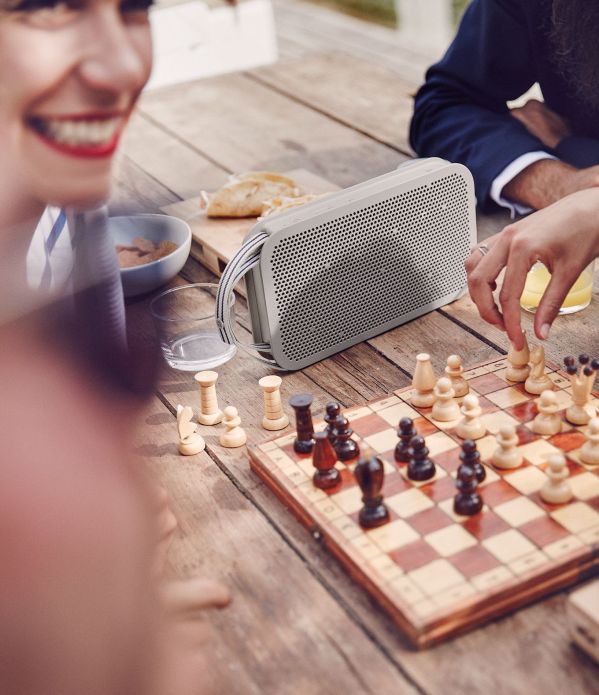 Bang&Olufsen посрещна пролетта с нова колекция в ярки цветове 