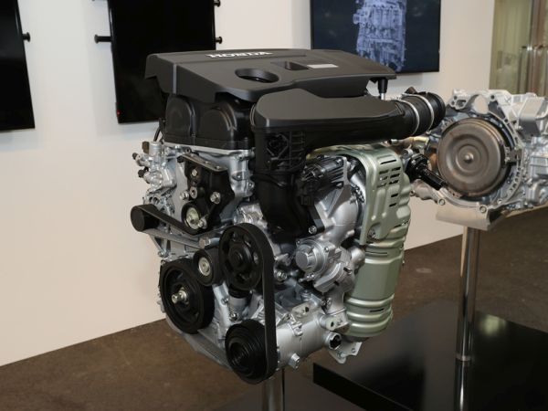 Honda показа новия Accord и разкри моторите му