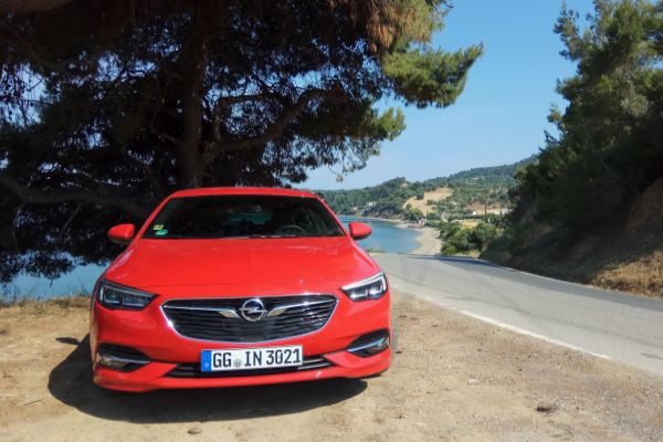 По-добре късно: тестваме новия Opel Insignia