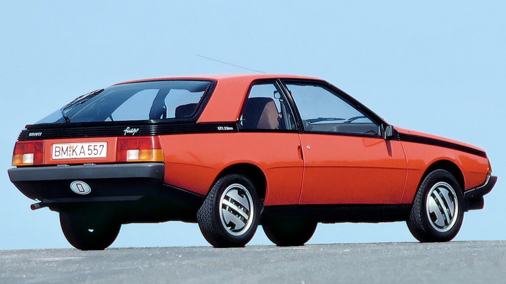 Провал ли беше появата на Renault Fuego? Провал ли беше появата на Renault Fuego?