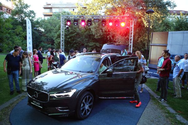 Показаха новото Volvo ХС60 предпремиерно в България