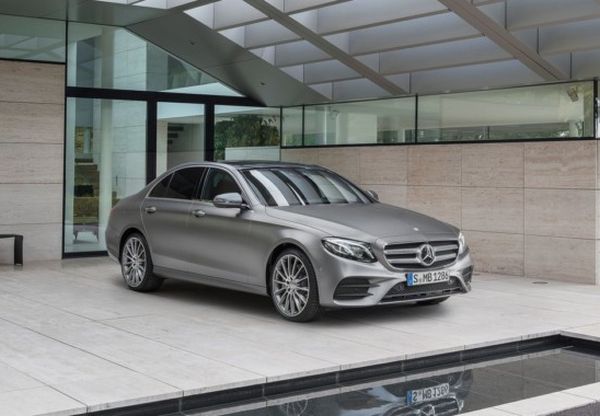 Продажбите на Mercedes продължават да растат