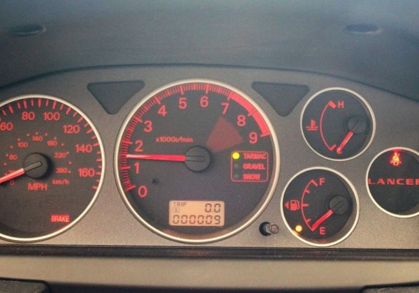 Цената на 11-годишно Mitsubishi Lancer Evolution надхвърли 100 000 долара