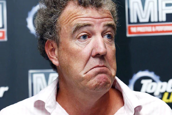 Джеръми Кларксън оправда колосалните заплати в BBC Джеръми Кларксън оправда колосалните заплати в BBC