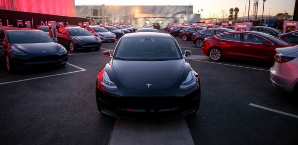 Колко реално струва Tesla Model 3?