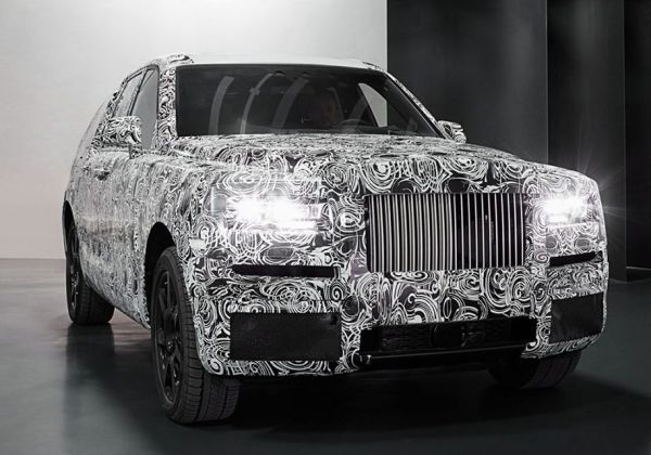 Шефът на Rolls-Royce се заяде с конкурентите от Bentley