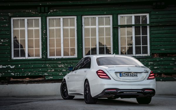 Привилегирована класа: тестваме новия Mercedes-Benz S560