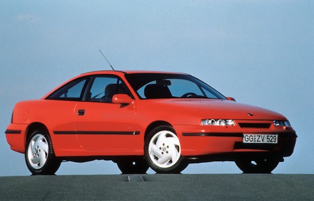 Историята на Opel Calibra: последното култово спортно купе от Рюселсхайм
Историята на Opel Calibra: последното култово спортно купе от Рюселсхайм