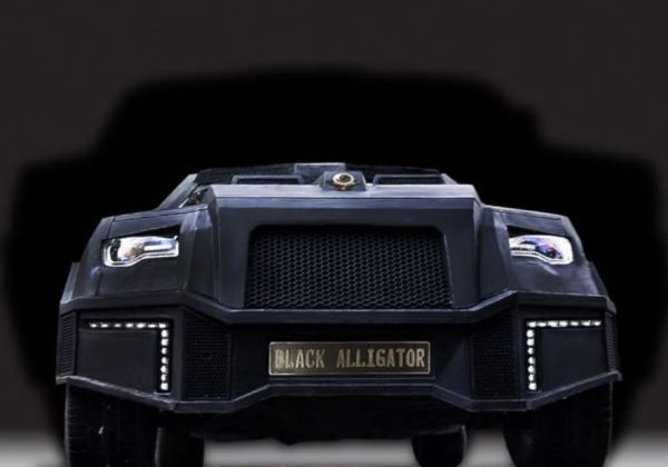 „Черен алигатор” ще е колата на злодея в новия филм за Джеймс Бонд