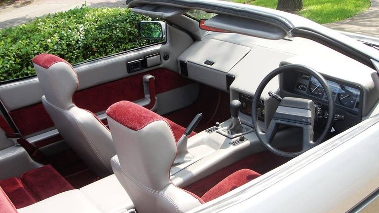 Уникален Lotus се продава за 86 000 долара Уникален Lotus се продава за 86 000 долара