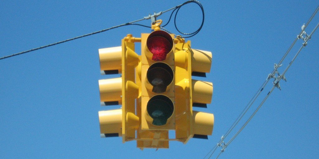 Цветната история на светофара