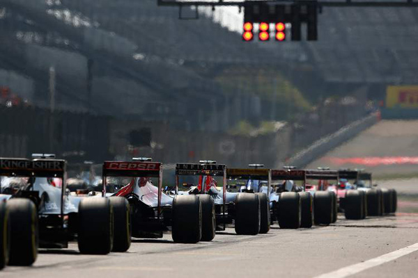Новите мотори във Формула 1 скараха ФИА с Mercedes и Renault
