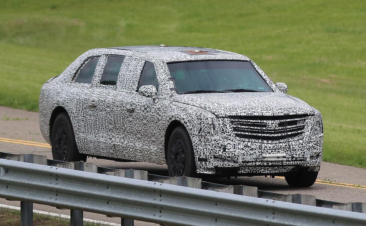 Ето как транспортират колата на Доналд Тръмп Ето как транспортират колата на Доналд Тръмп