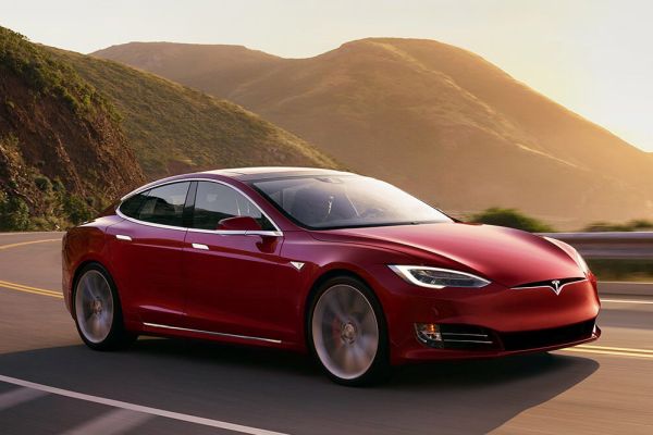 Моделите на Tesla получиха „режим на охлаждане”